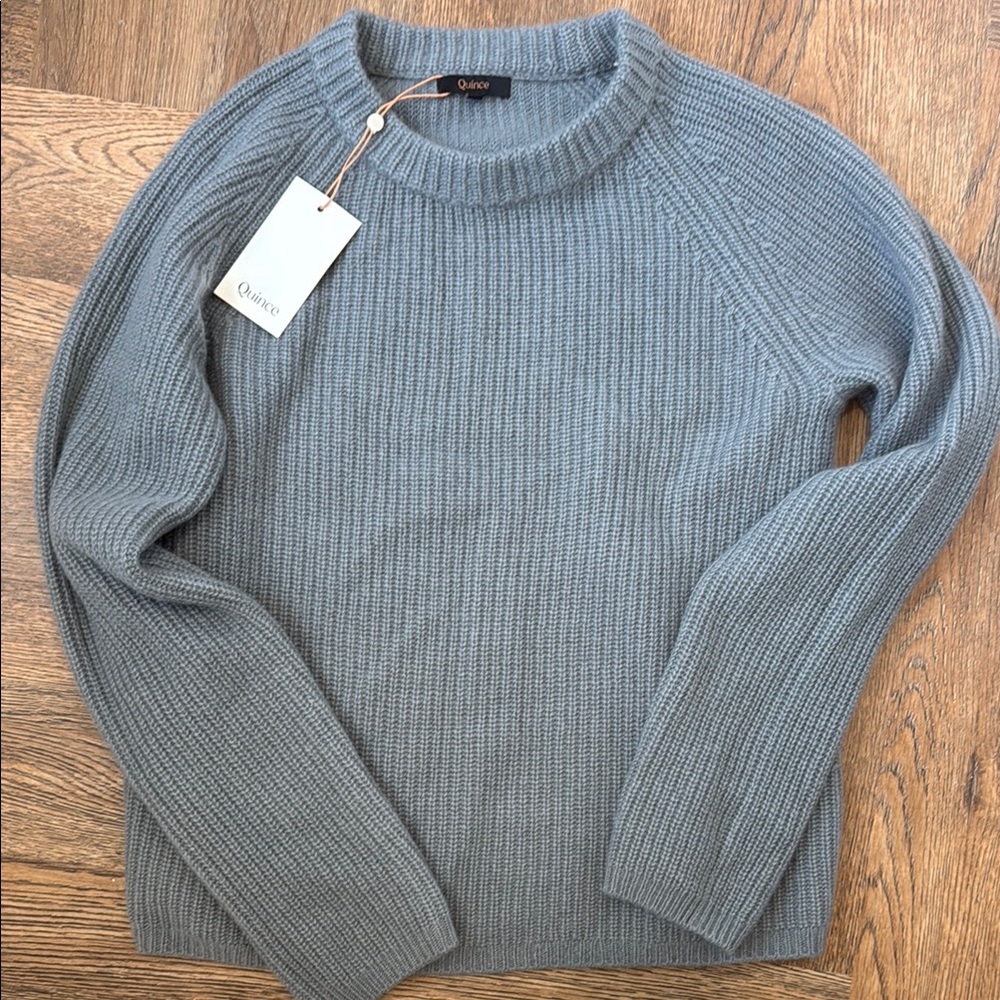 Quince cashmere NWT grey-blue Crew Neck Sweater with Ribbed Detailing